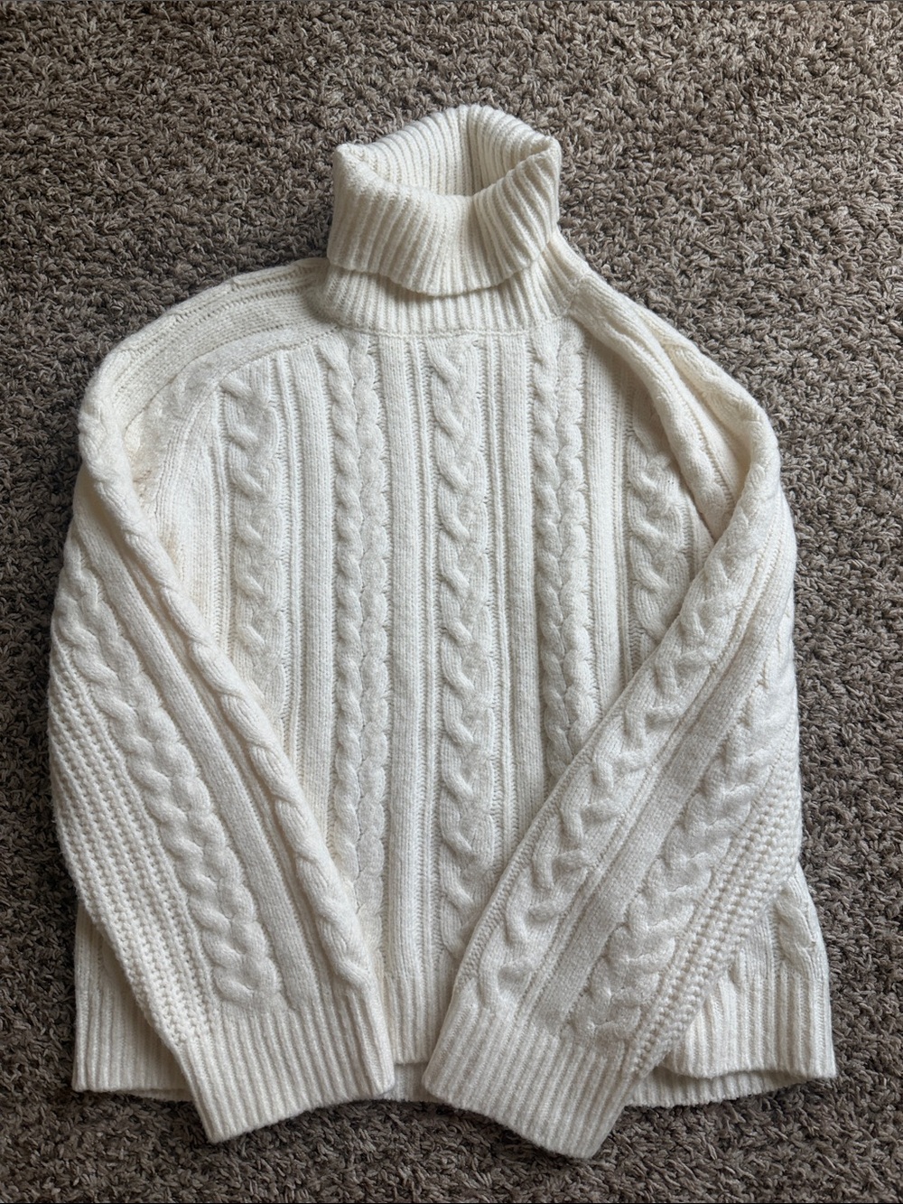 Abercrombie & Fitch Cream Cable Knit Turtleneck Sweater